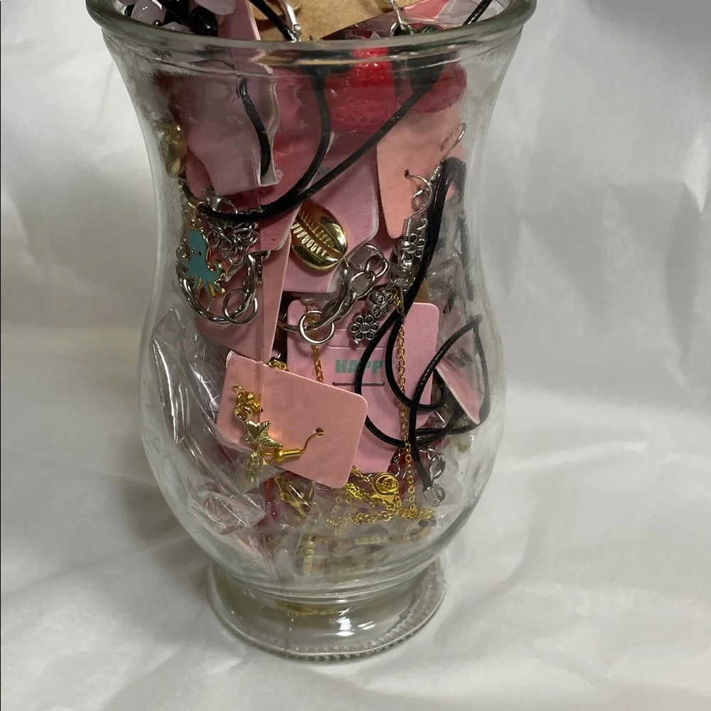Assorted NWT Jewelry in Glass Vase - Picture 12 of 14